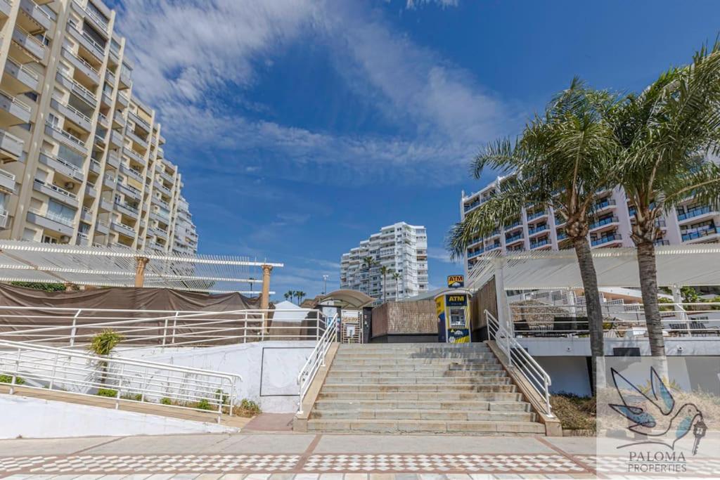 Wonderful Studio Apartment On The Beachfront Benalmadena Exterior photo